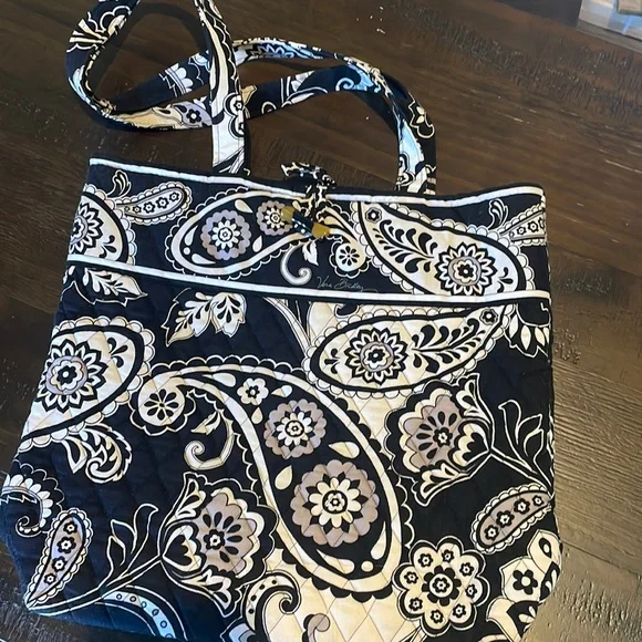 Vera Bradley handbag - Picture 1 of 3